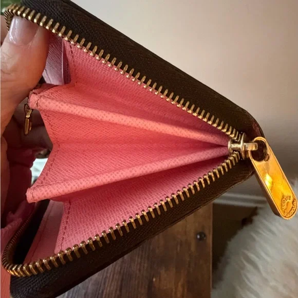 Louis Vuitton Illustre Parade Zippy Wallet Monogram Limited Edition